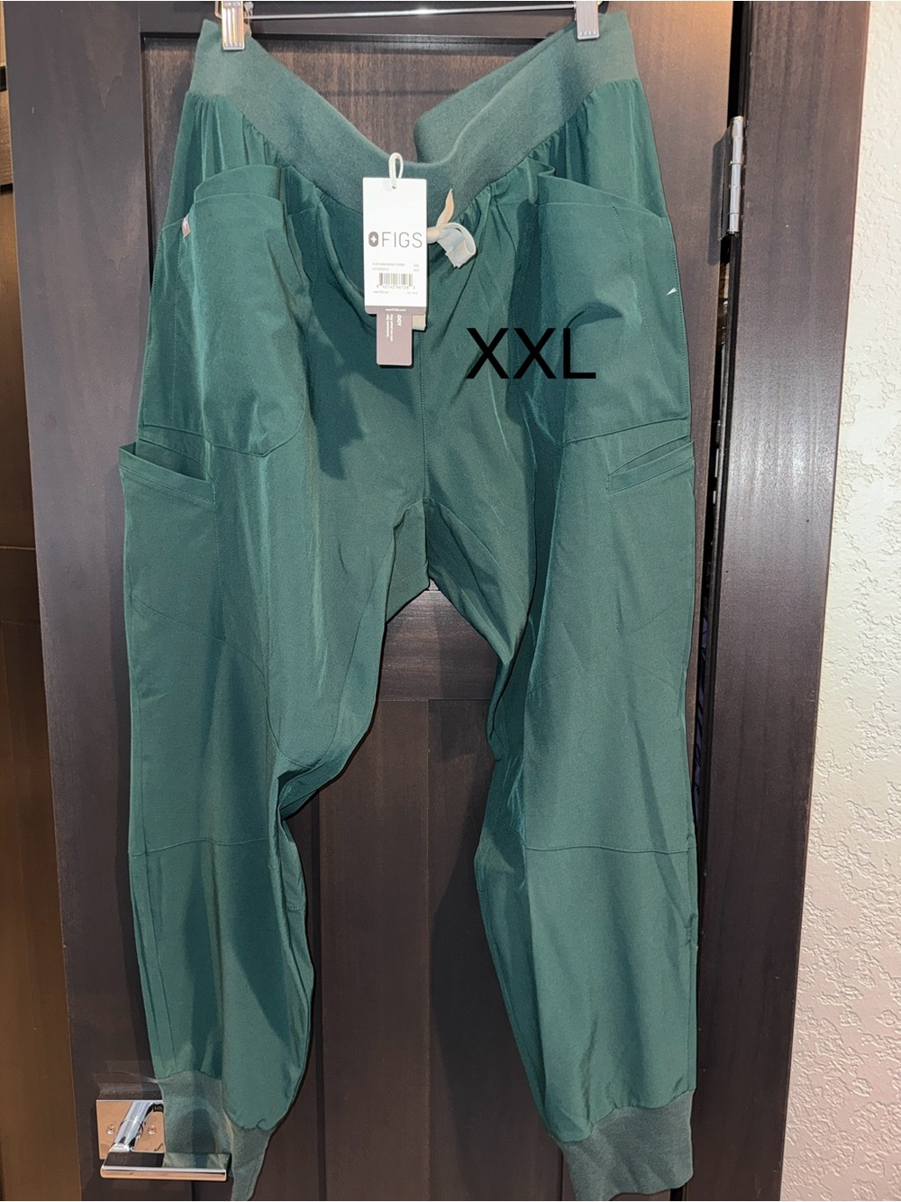 NWT FIGS Scrub Jogger Pants in Green- XXL